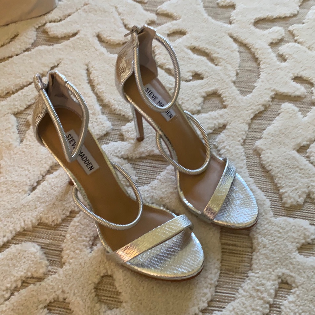Steve Madden Silver Snake Heels